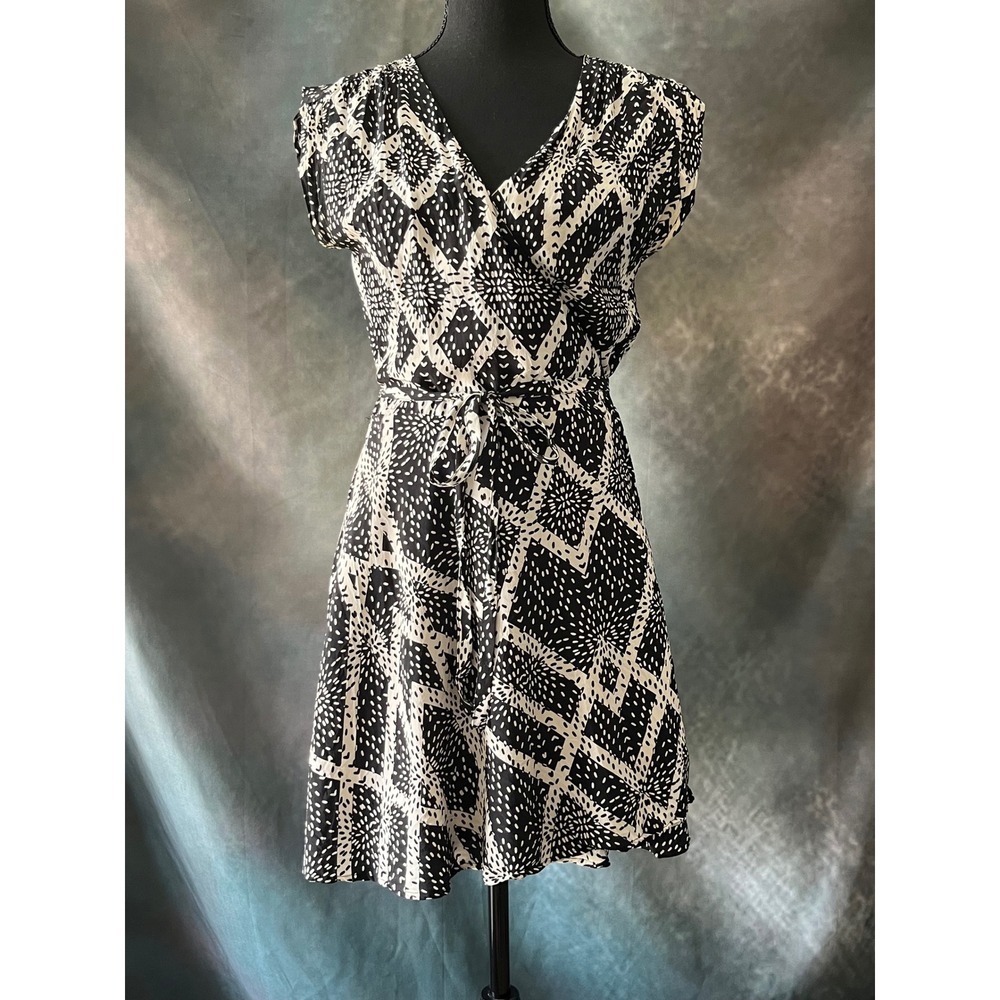 Yumi Kim‎ Women's 100% Silk Wrap Dress Sleeveless Black White Diamond Print M